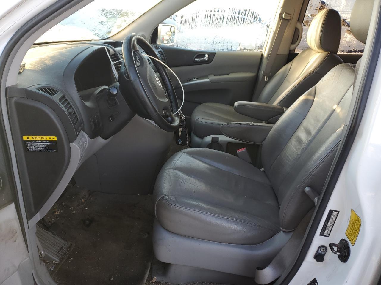 2007 HYUNDAI Entourage