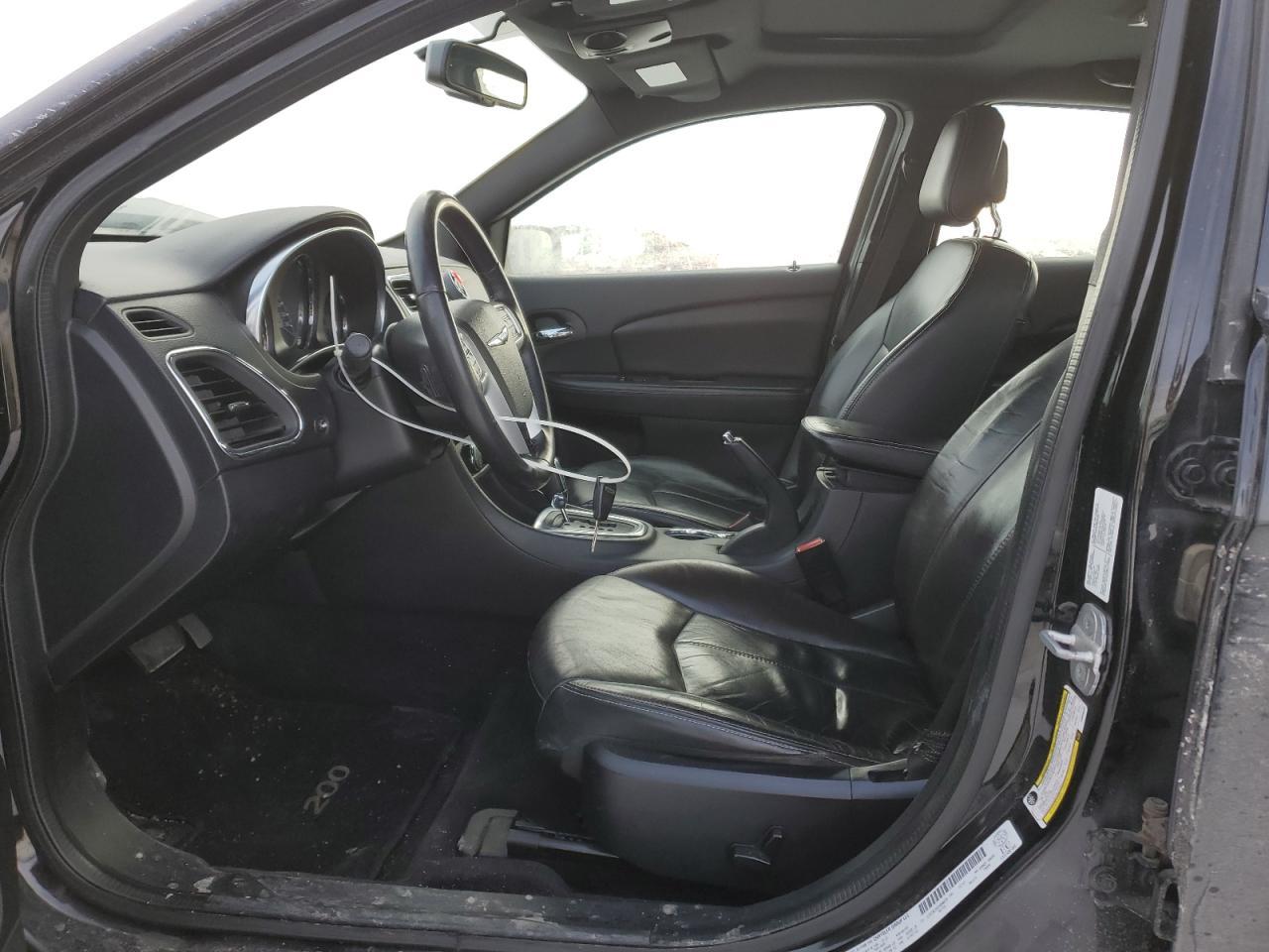 2013 CHRYSLER 200