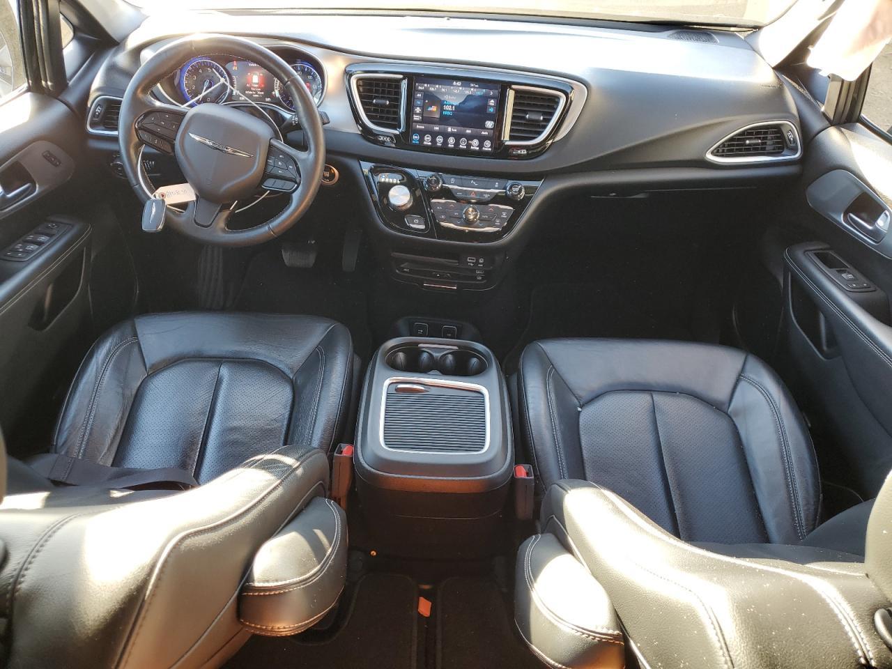 2020 CHRYSLER Pacifica