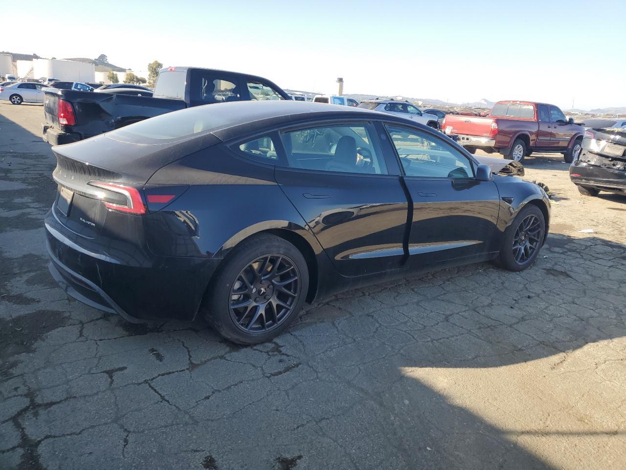 2024 TESLA MODEL 3