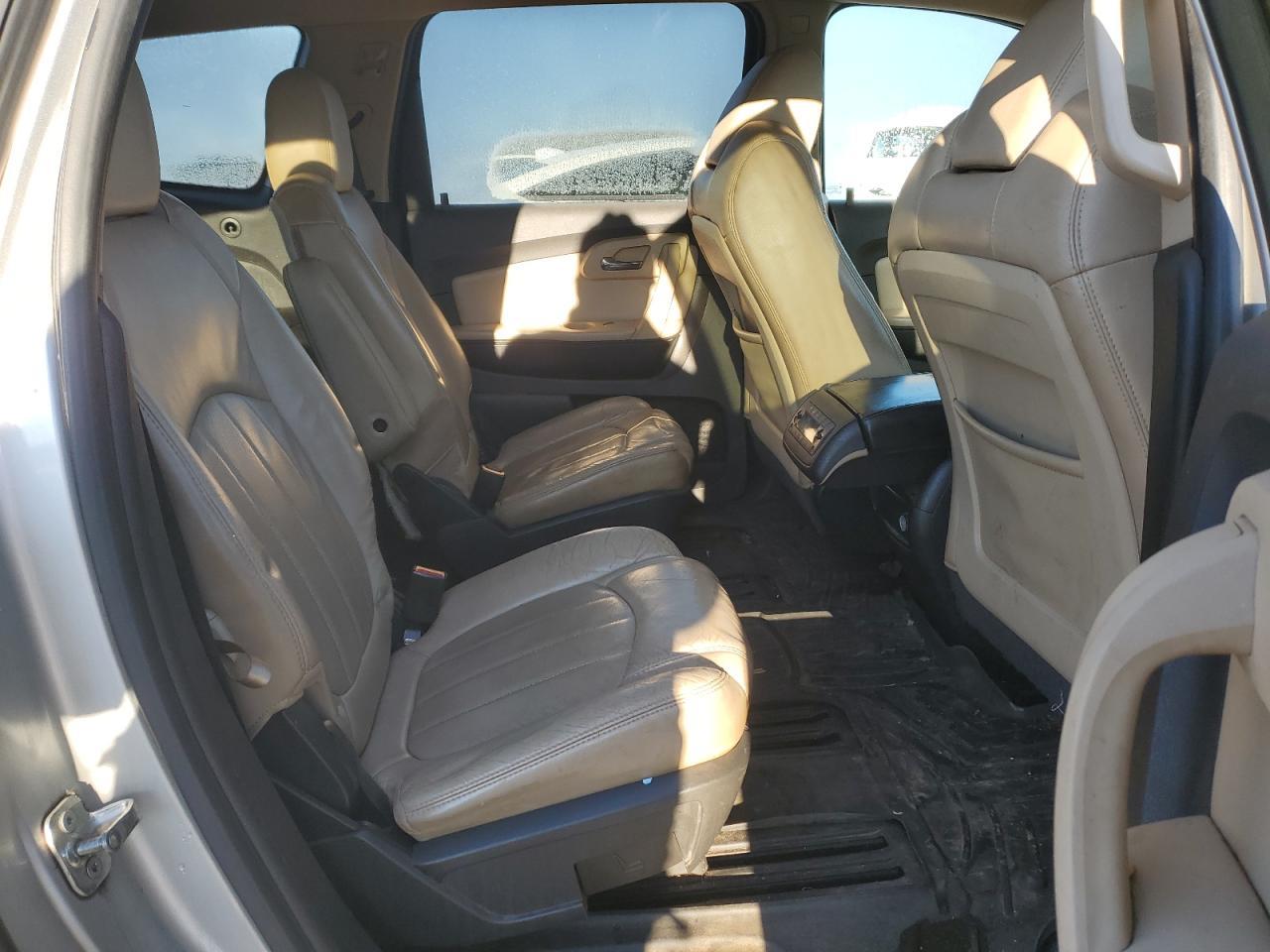 2011 CHEVROLET TRAVERSE
