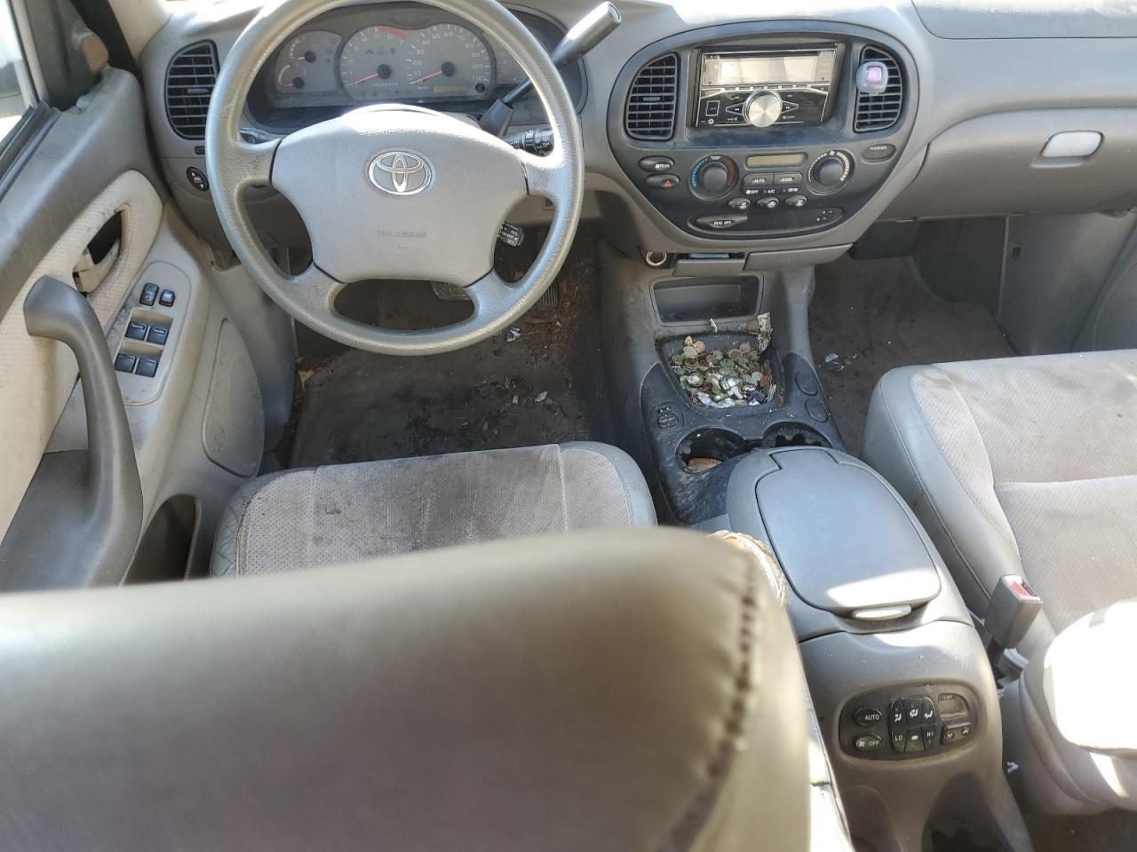 2003 TOYOTA Sequoia