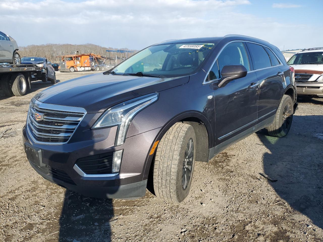 2017 CADILLAC XT5