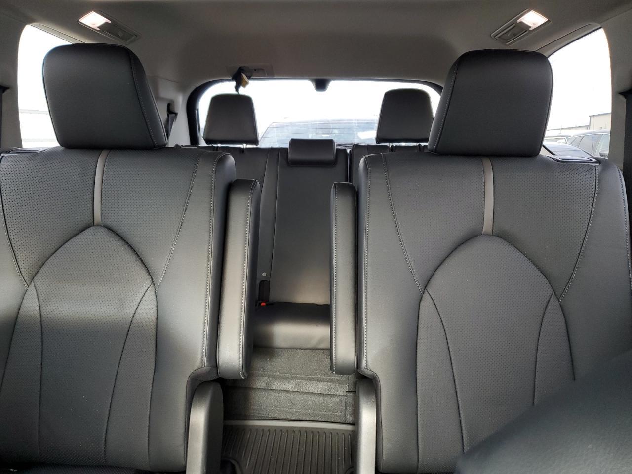 2024 TOYOTA HIGHLANDER