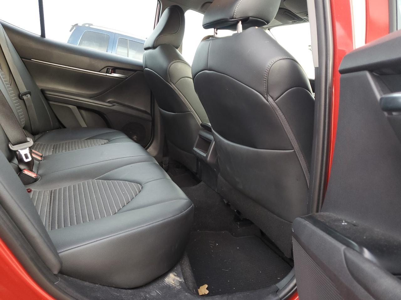 2019 TOYOTA CAMRY