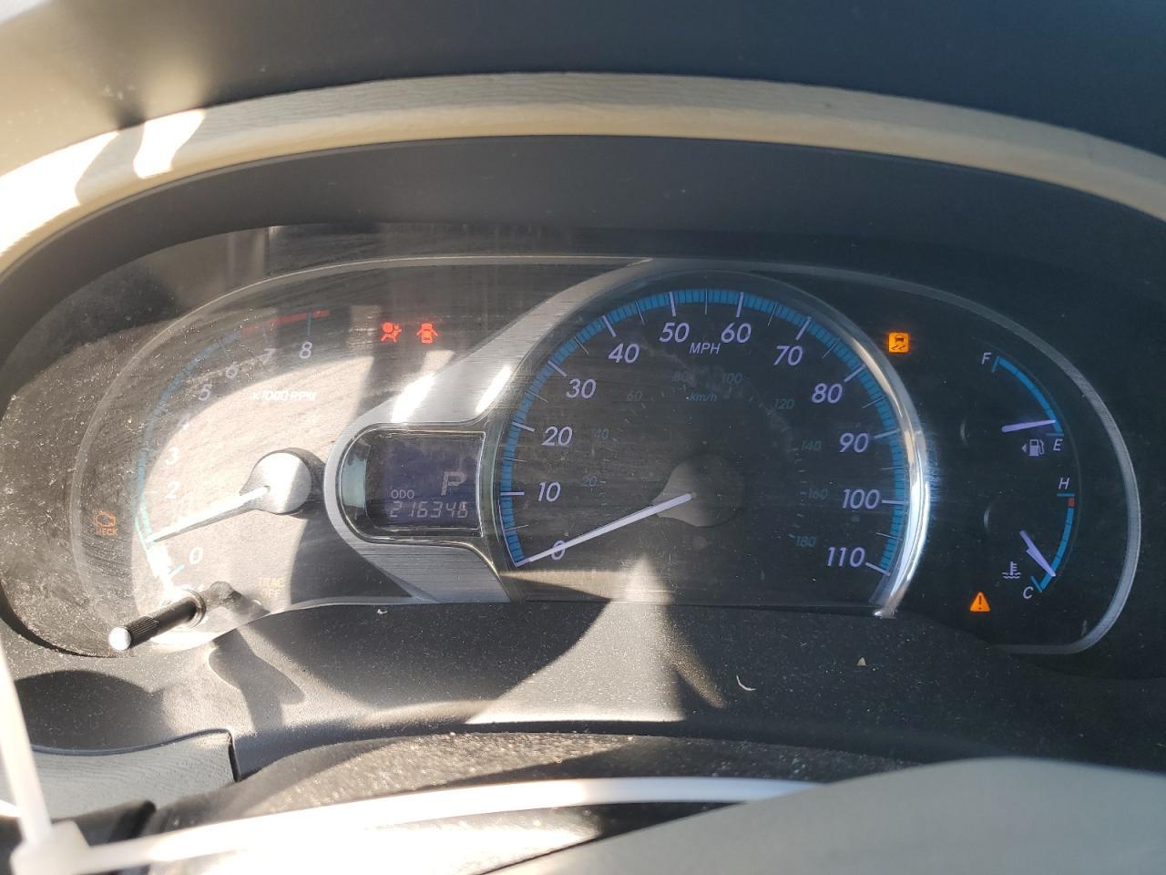 2012 TOYOTA SIENNA