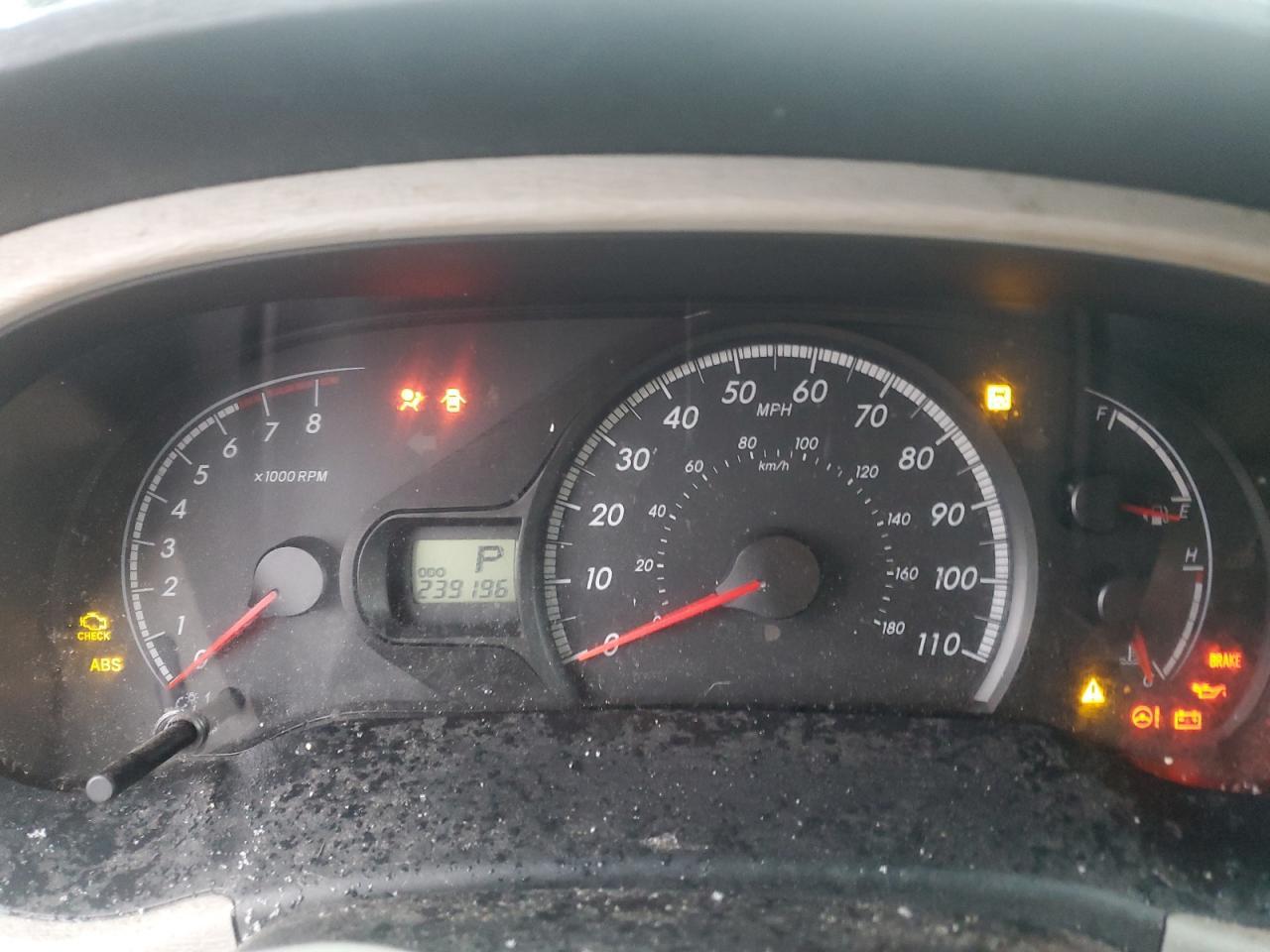 2011 TOYOTA SIENNA