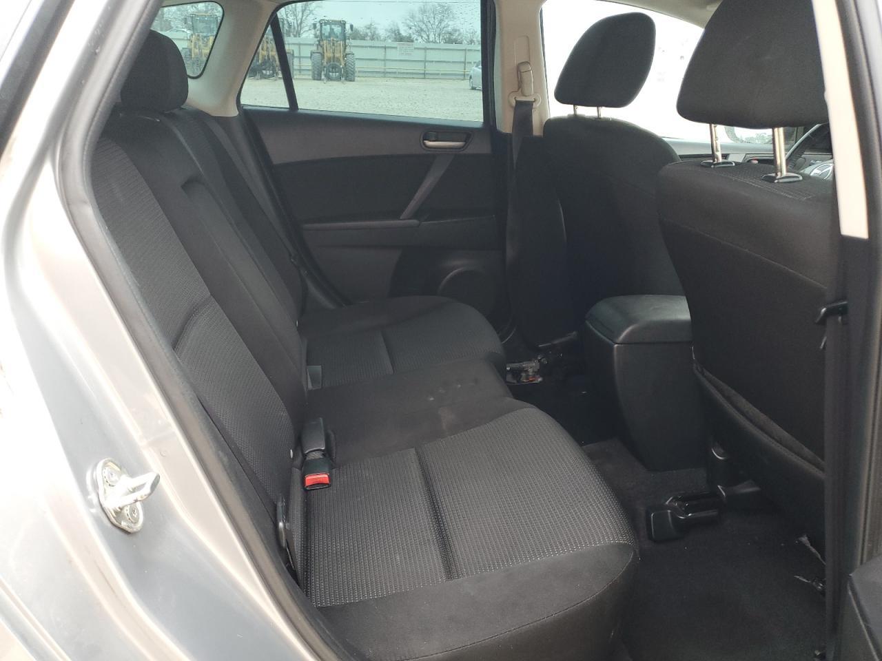 2013 MAZDA 3