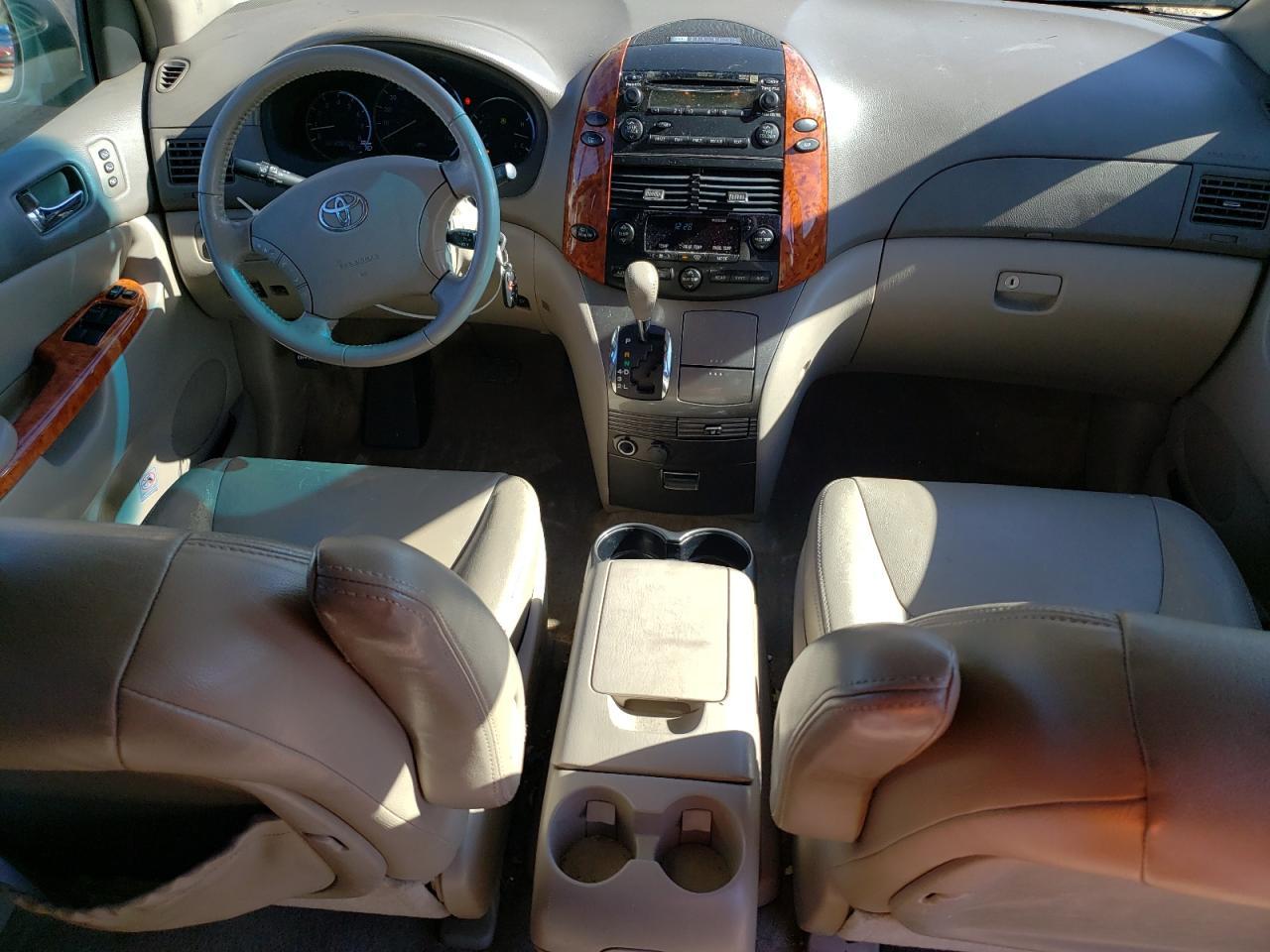 2006 TOYOTA SIENNA