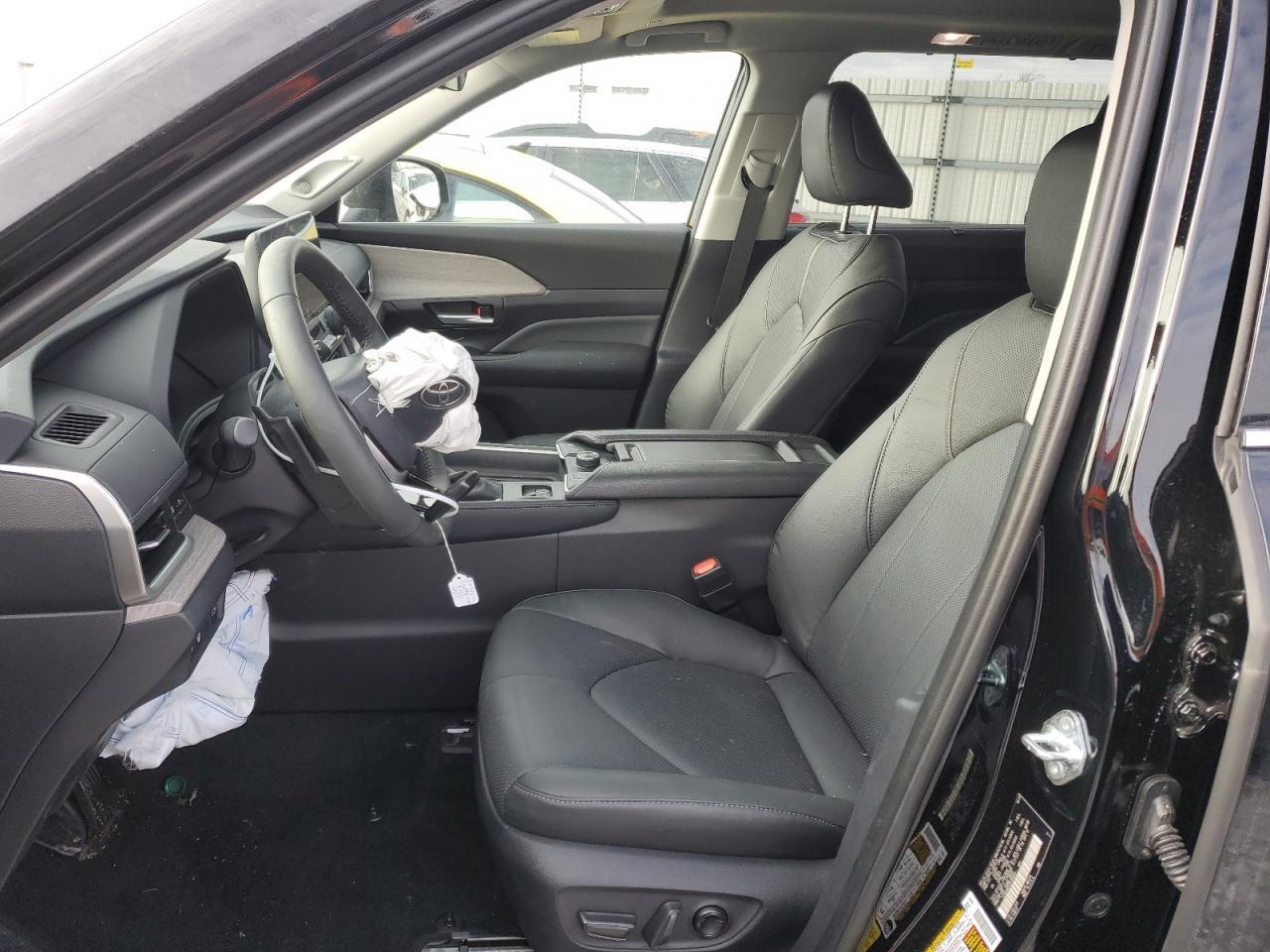 2024 TOYOTA HIGHLANDER