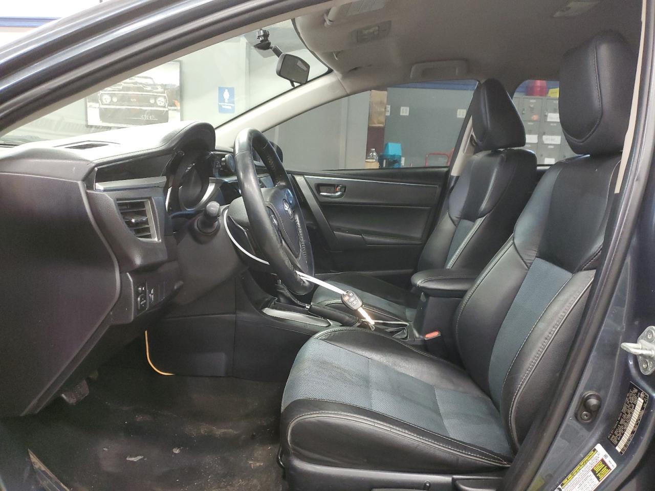 2015 TOYOTA COROLLA