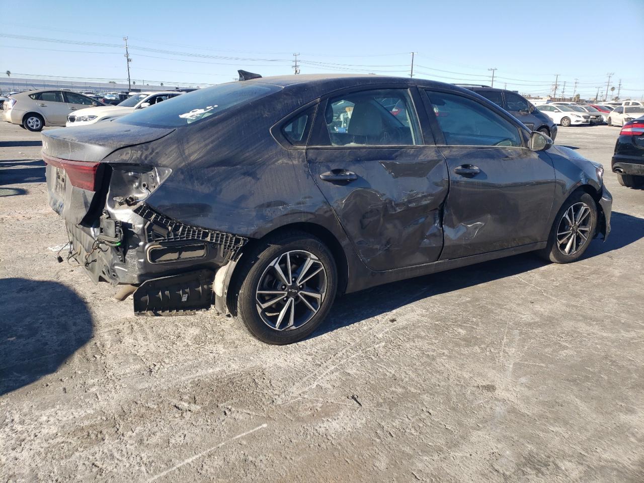 2023 KIA FORTE