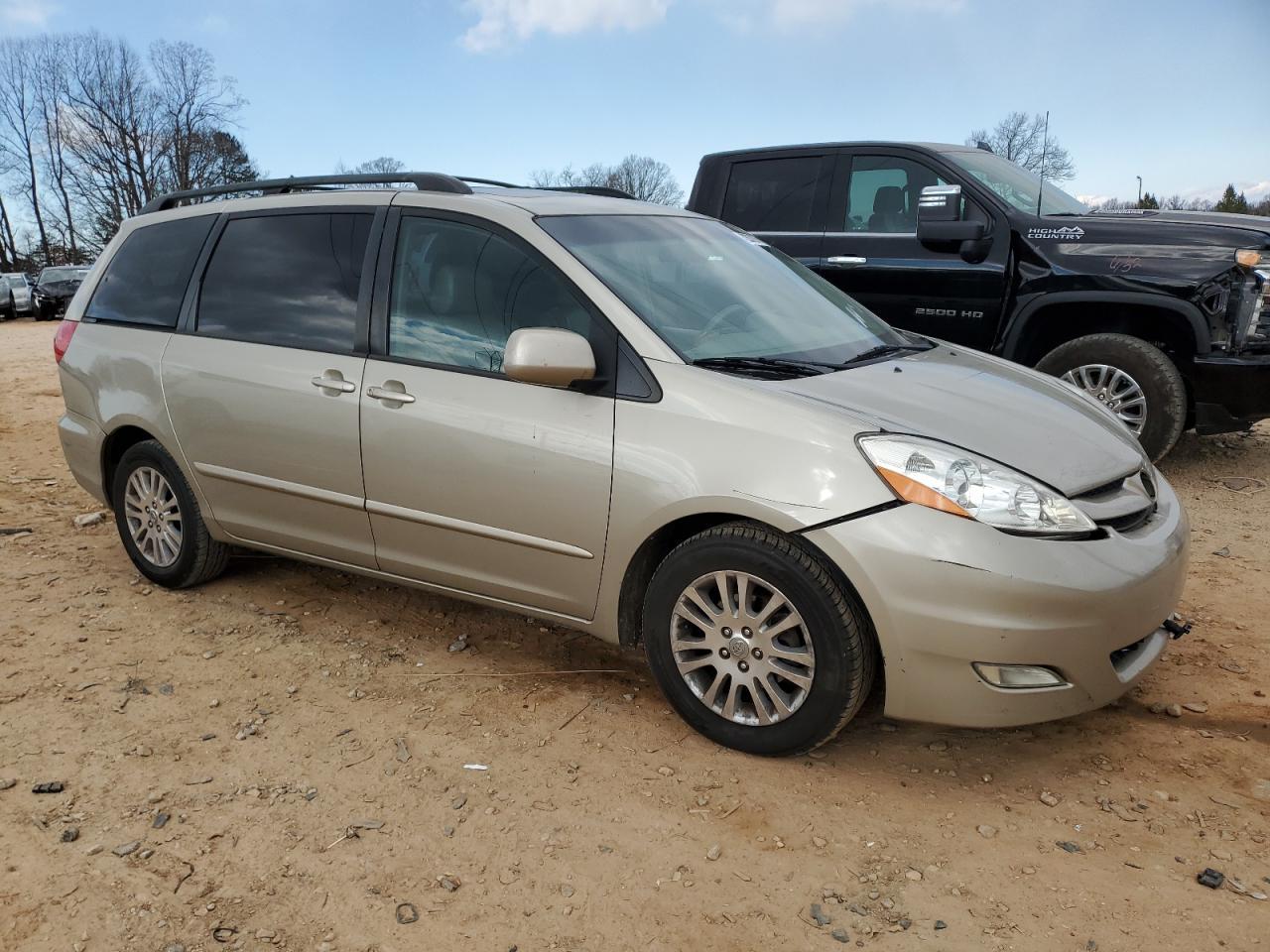 2007 TOYOTA SIENNA