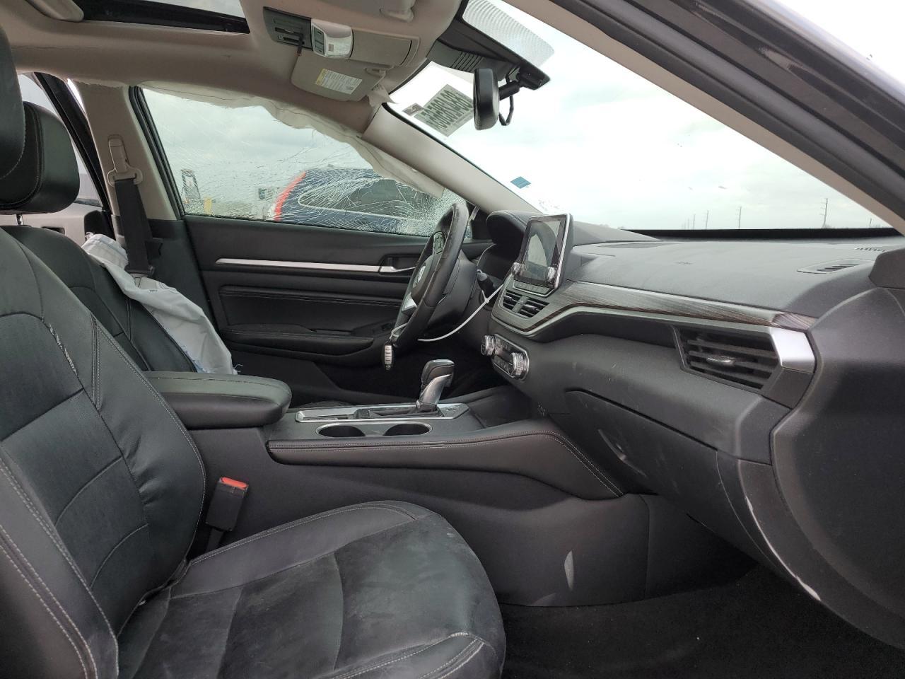 2019 NISSAN ALTIMA