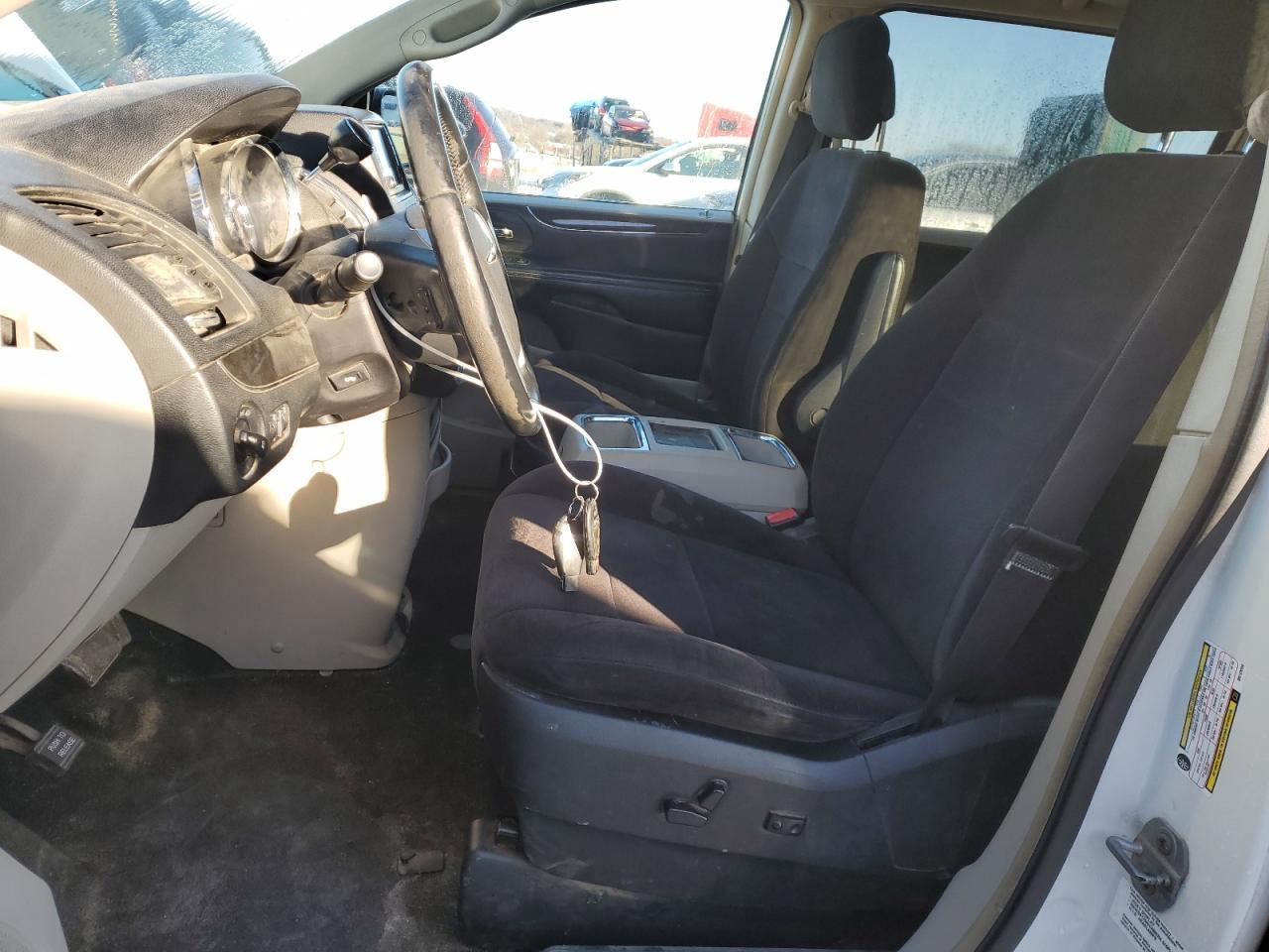 2011 CHRYSLER Town & Country