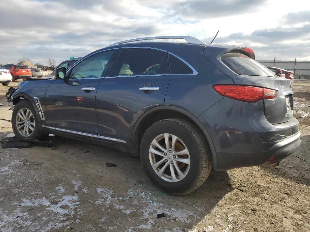 2011 INFINITI FX35