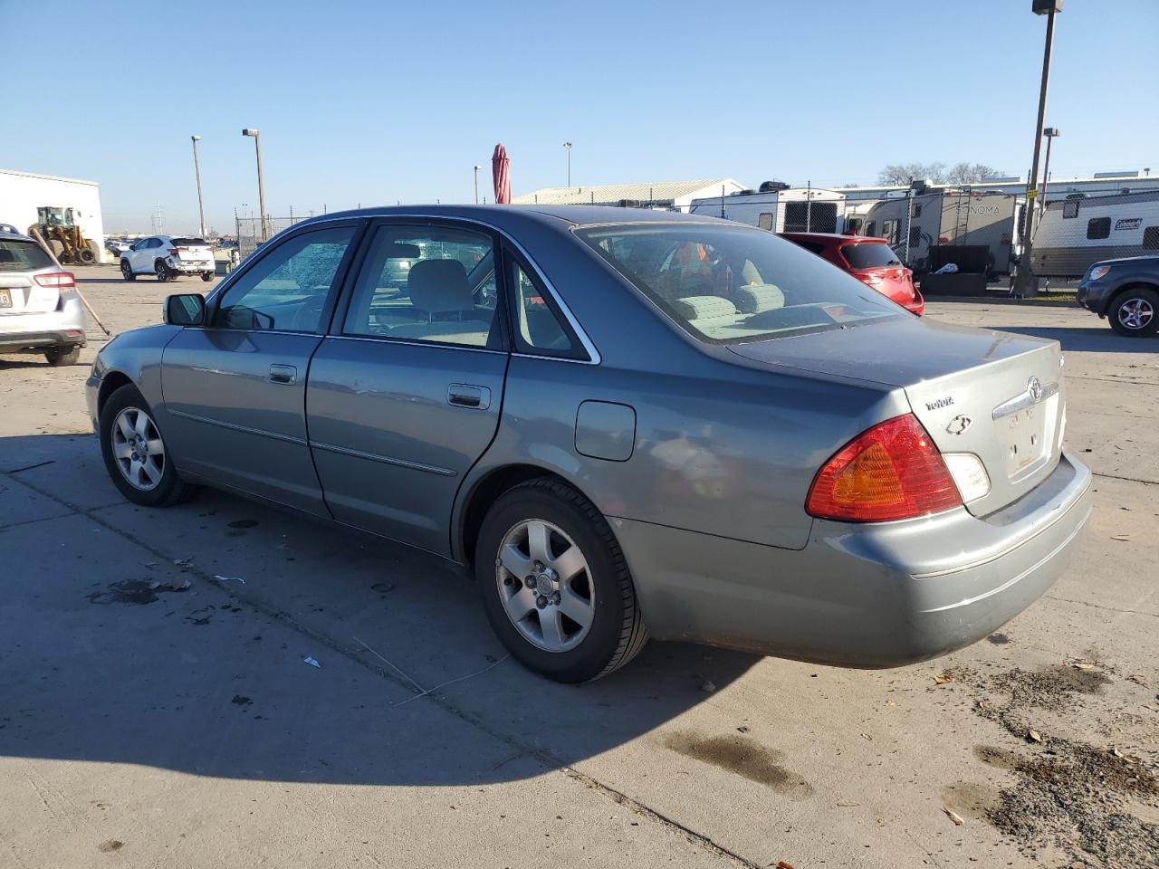 2001 TOYOTA Avalon