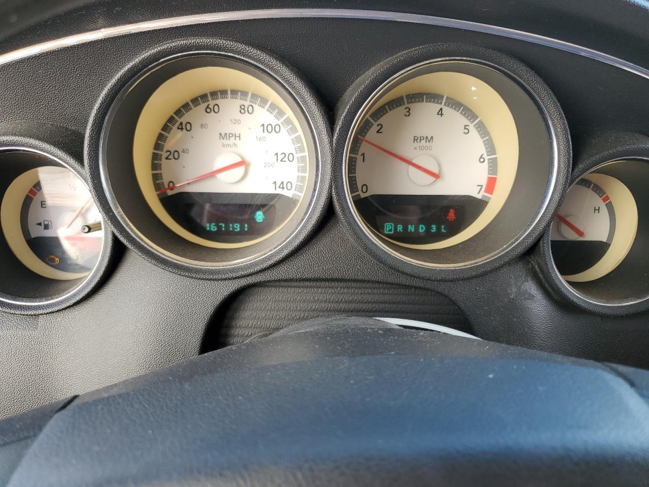 2010 DODGE CHARGER