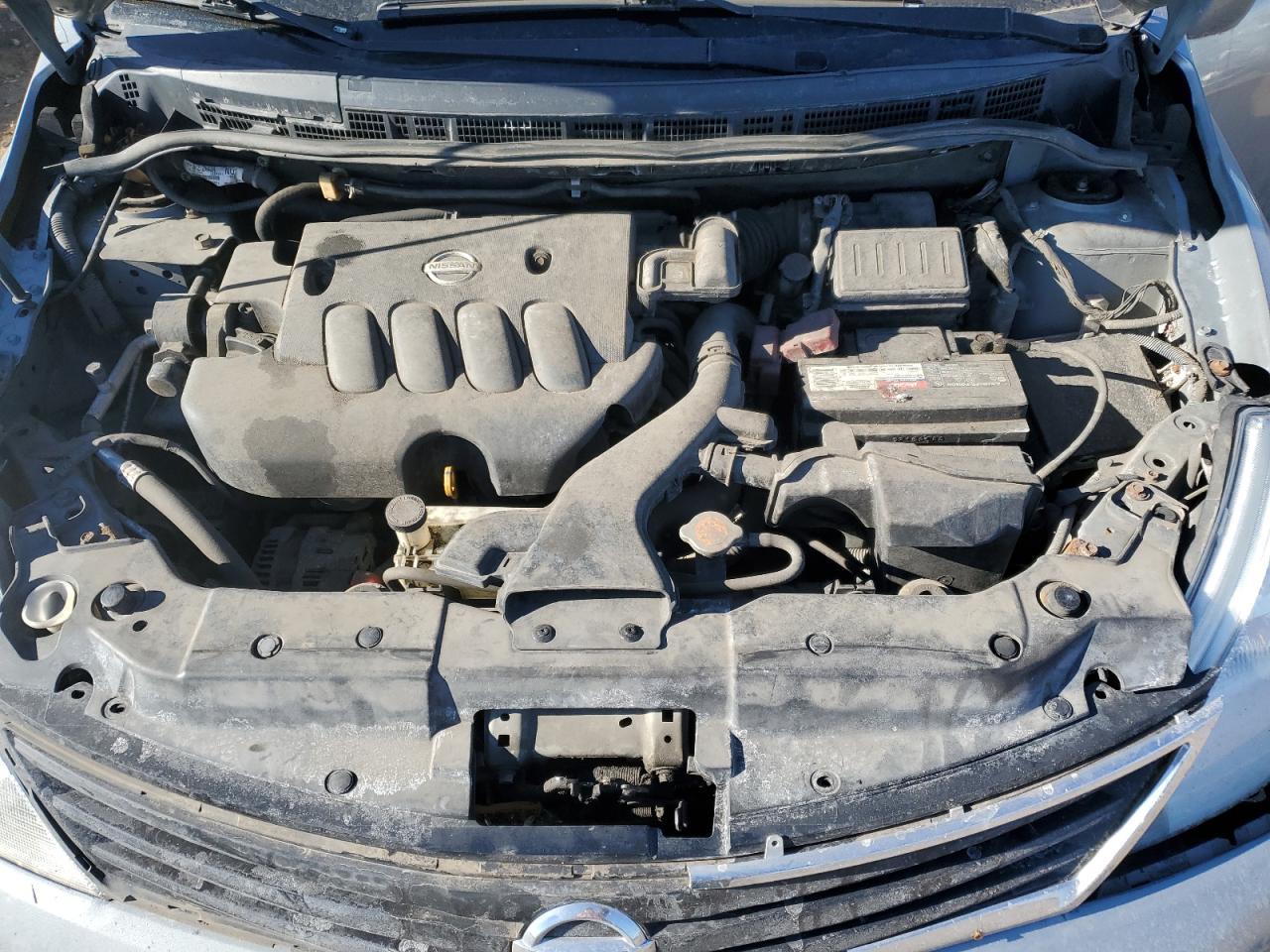 2011 NISSAN VERSA