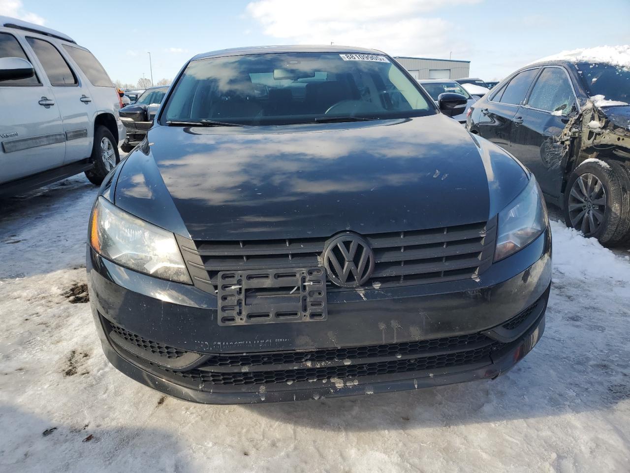 2014 VOLKSWAGEN Passat