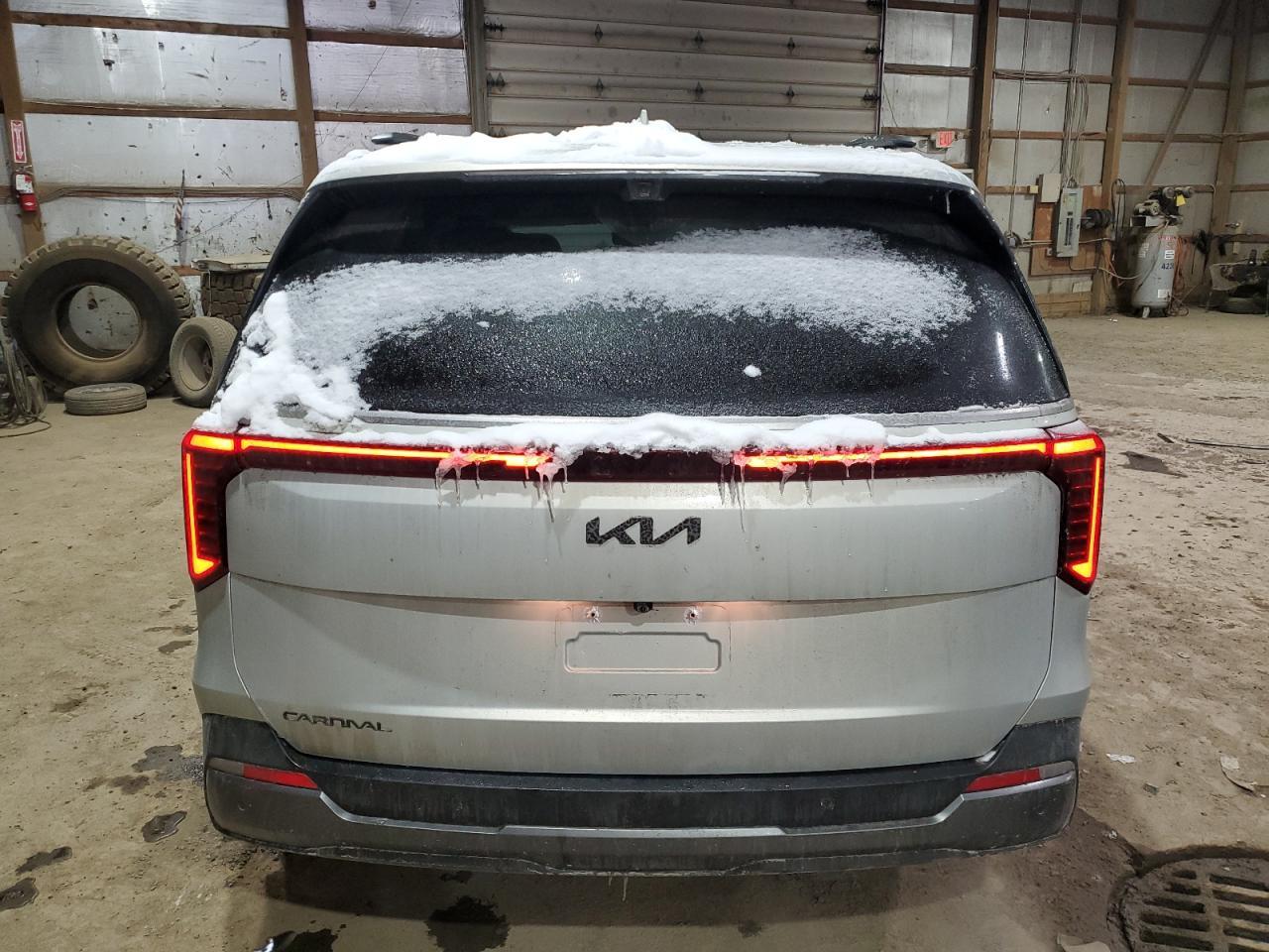 2025 KIA Carnival
