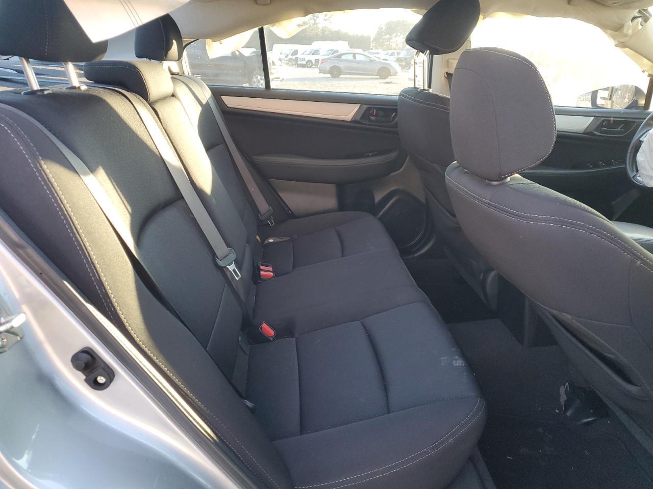 2016 SUBARU Legacy