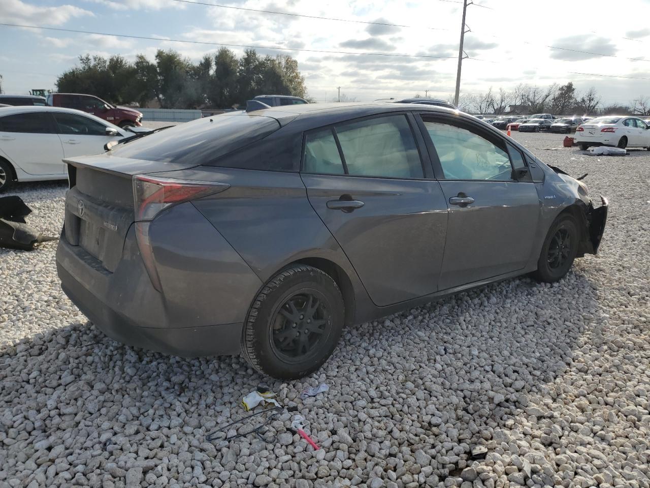2016 TOYOTA PRIUS
