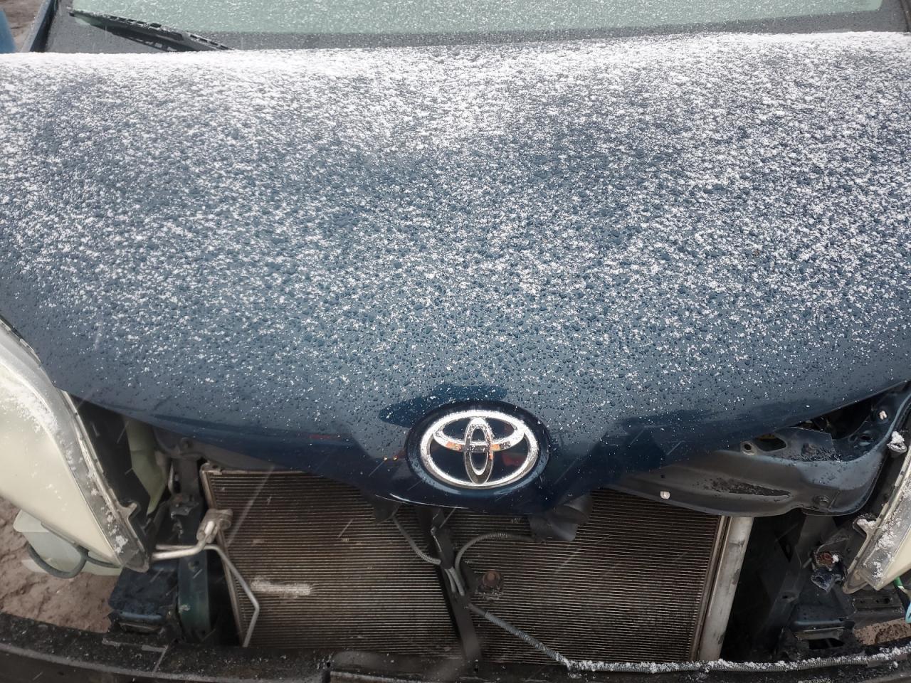 2011 TOYOTA SIENNA