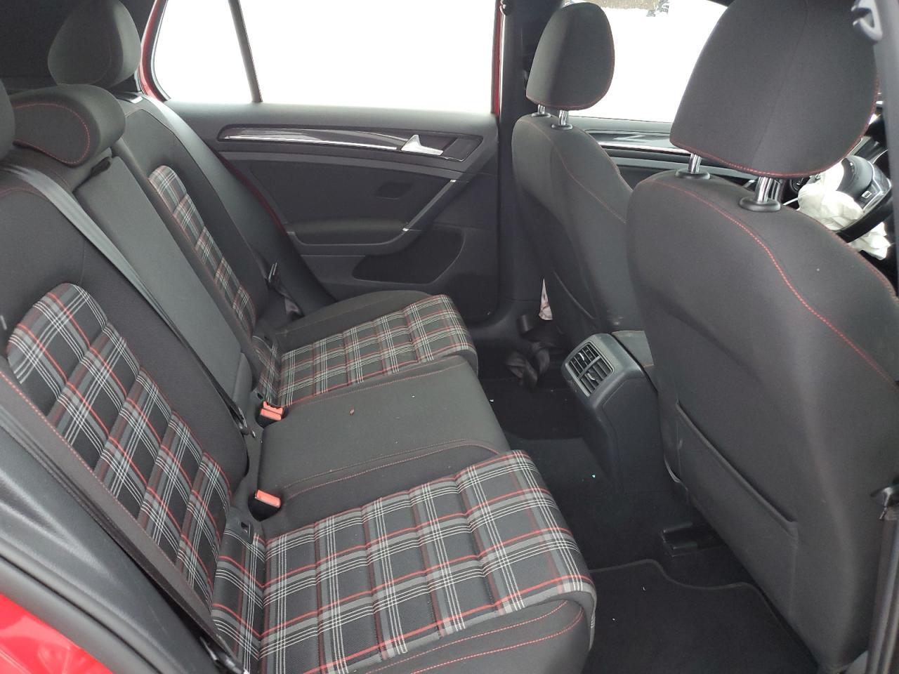 2016 VOLKSWAGEN GTI