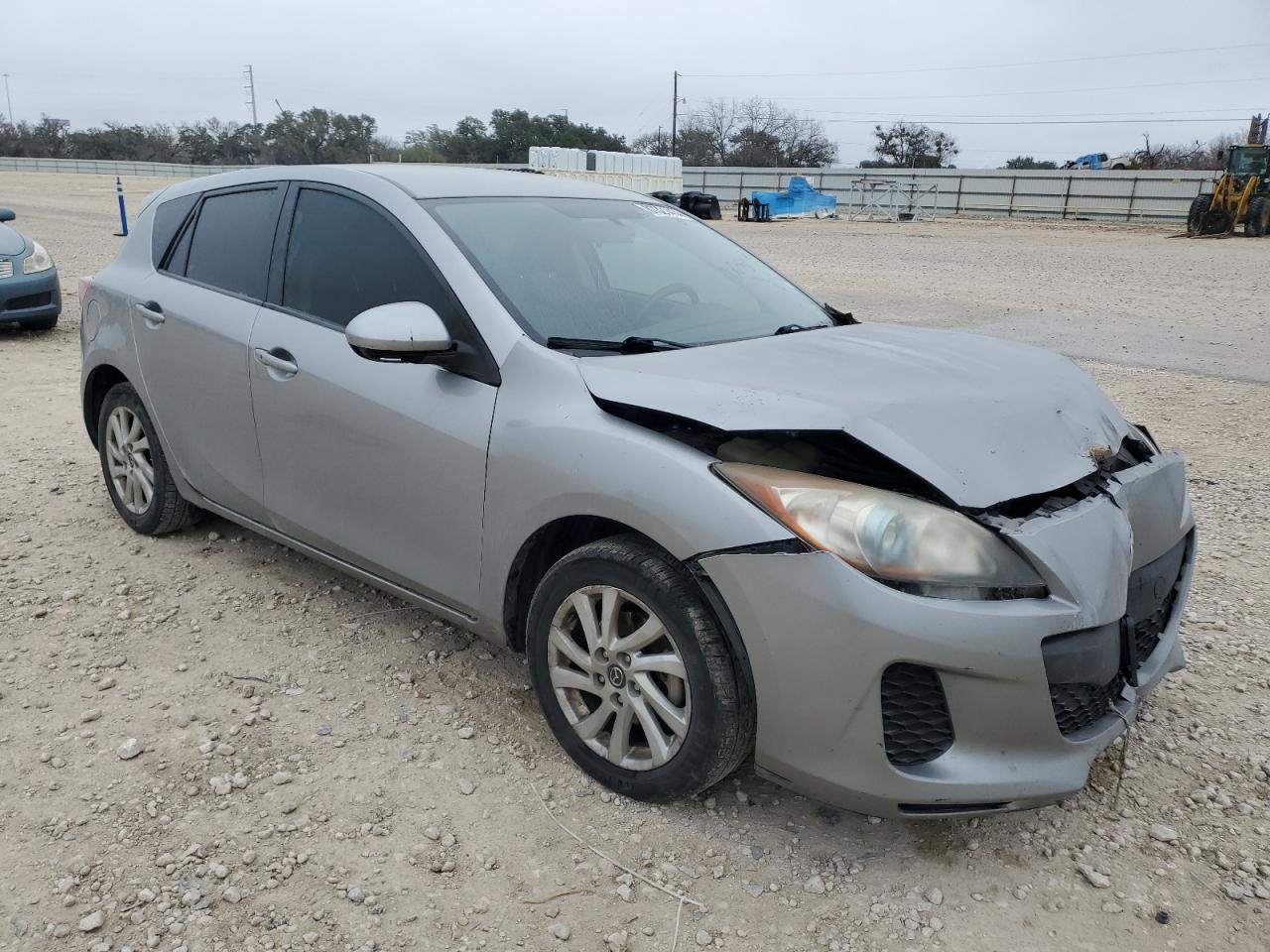 2013 MAZDA 3
