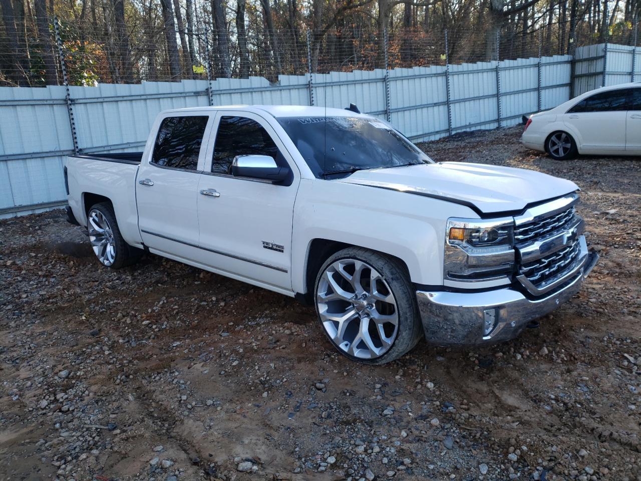 2018 CHEVROLET Silverado