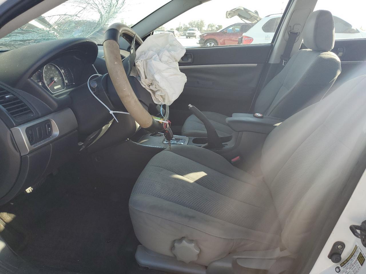 2011 MITSUBISHI Galant