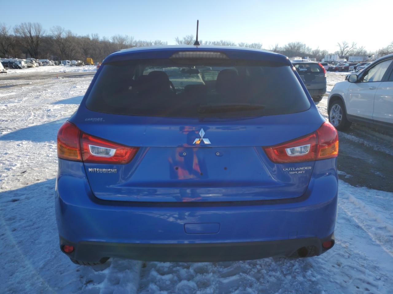 2015 MITSUBISHI outlander