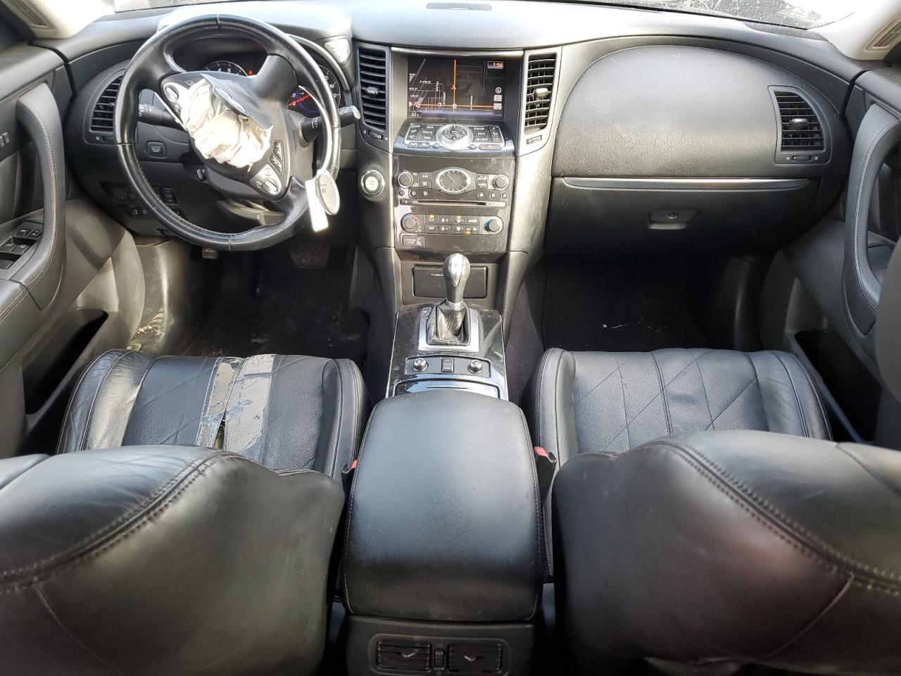 2011 INFINITI FX35