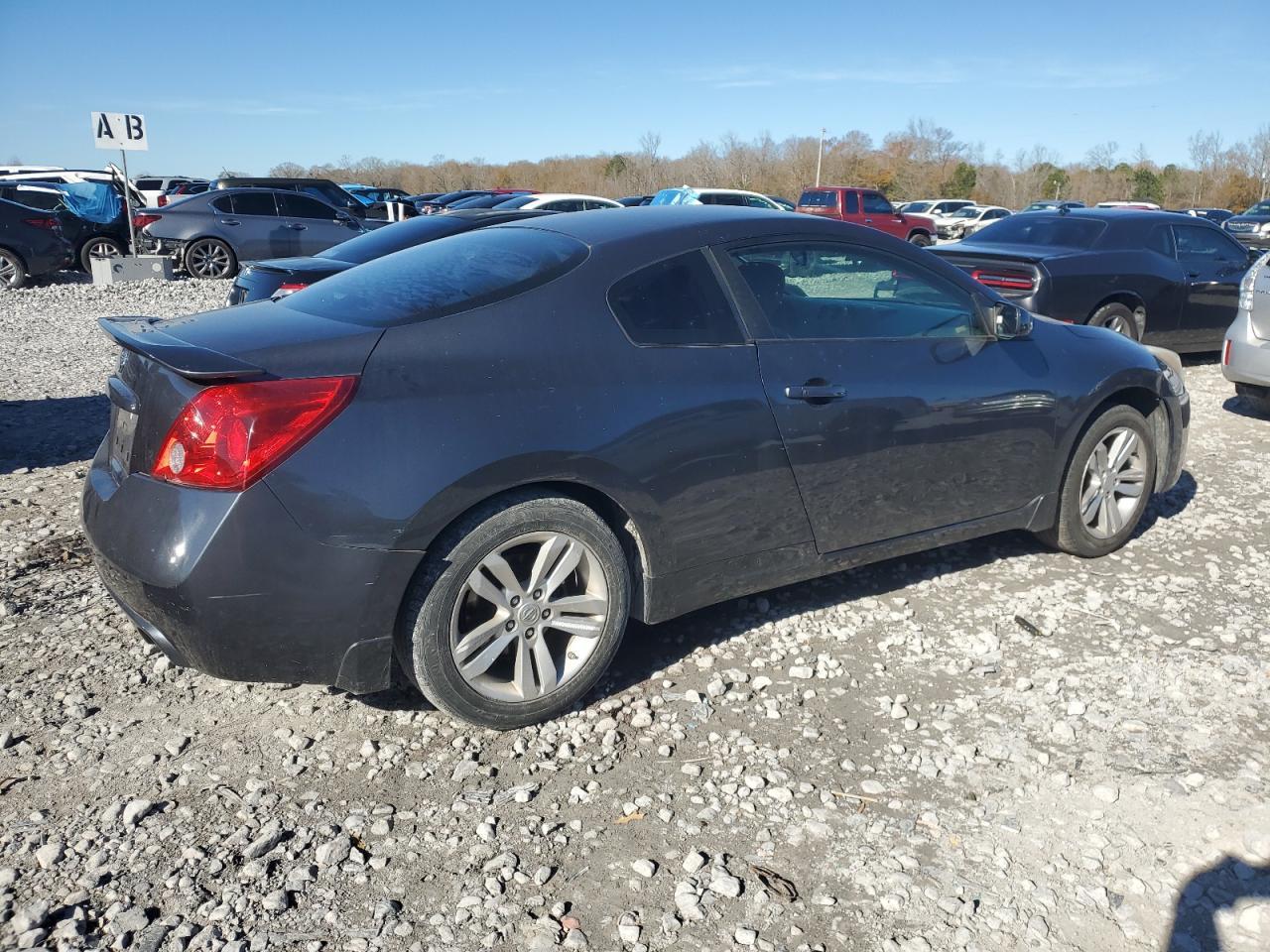 2010 NISSAN ALTIMA