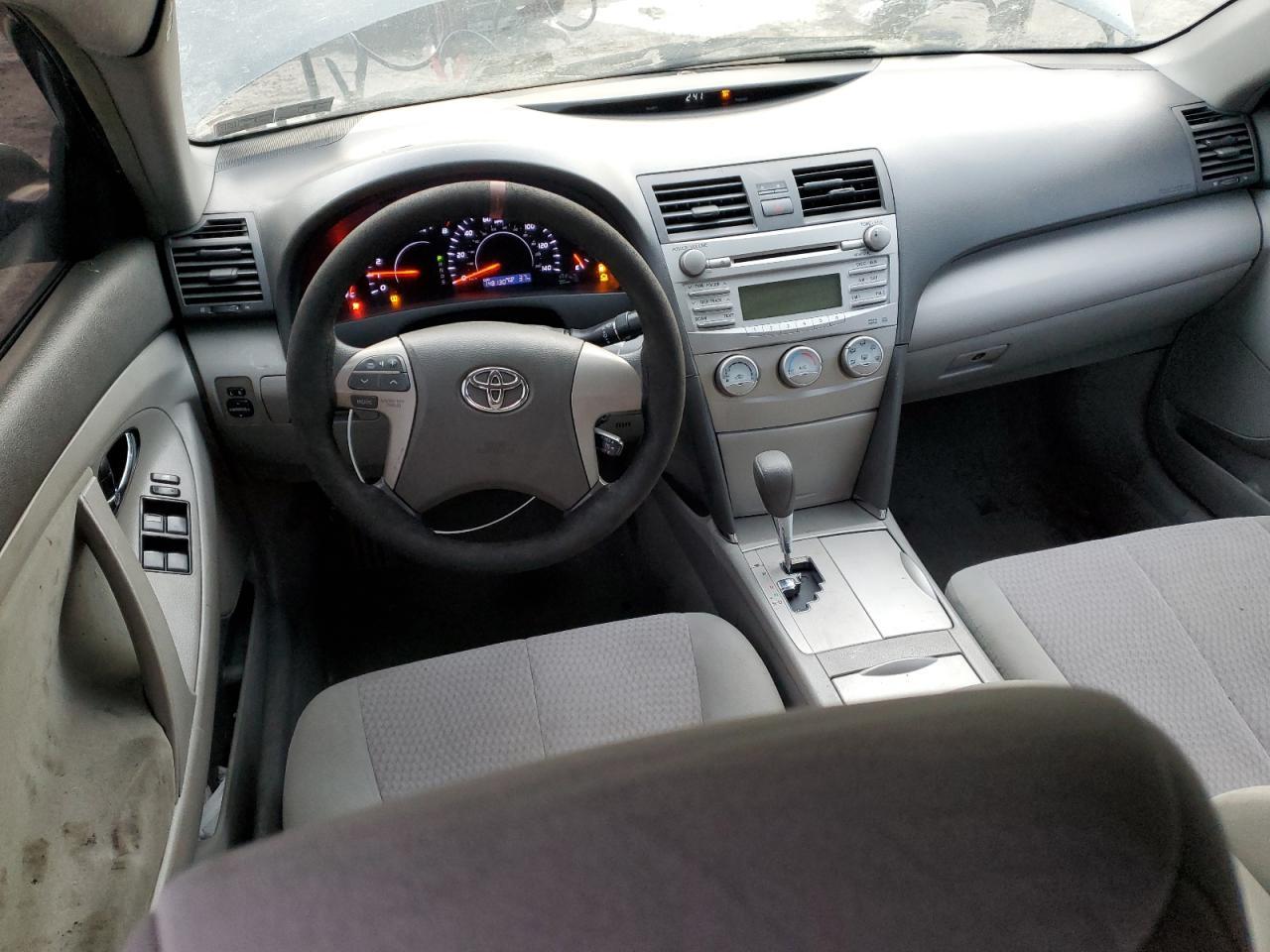2011 TOYOTA CAMRY