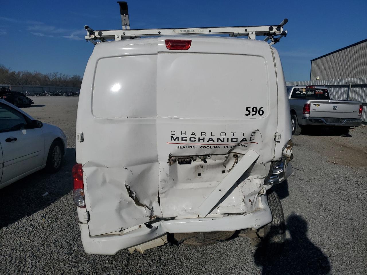 2017 NISSAN NV 200
