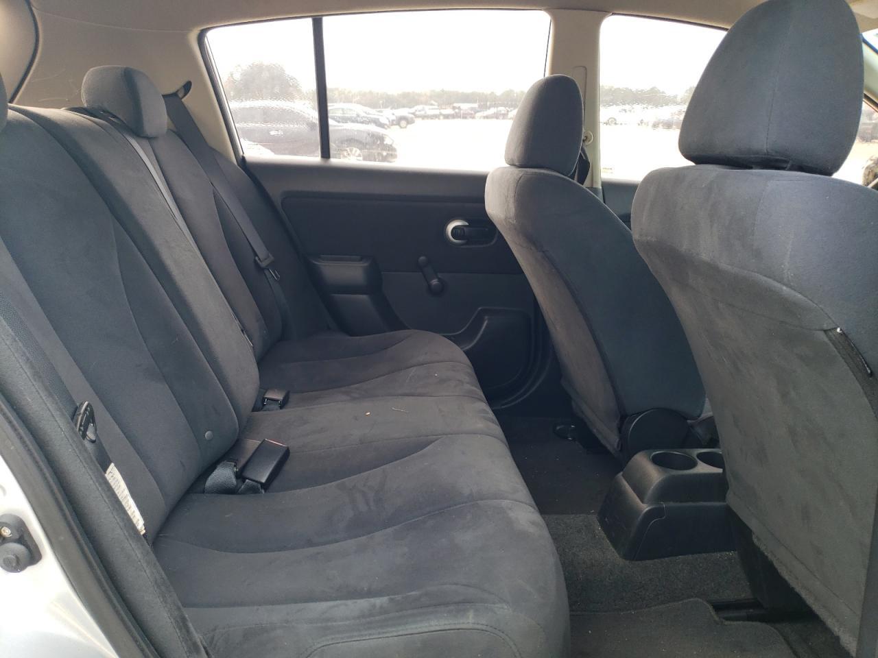 2009 NISSAN VERSA
