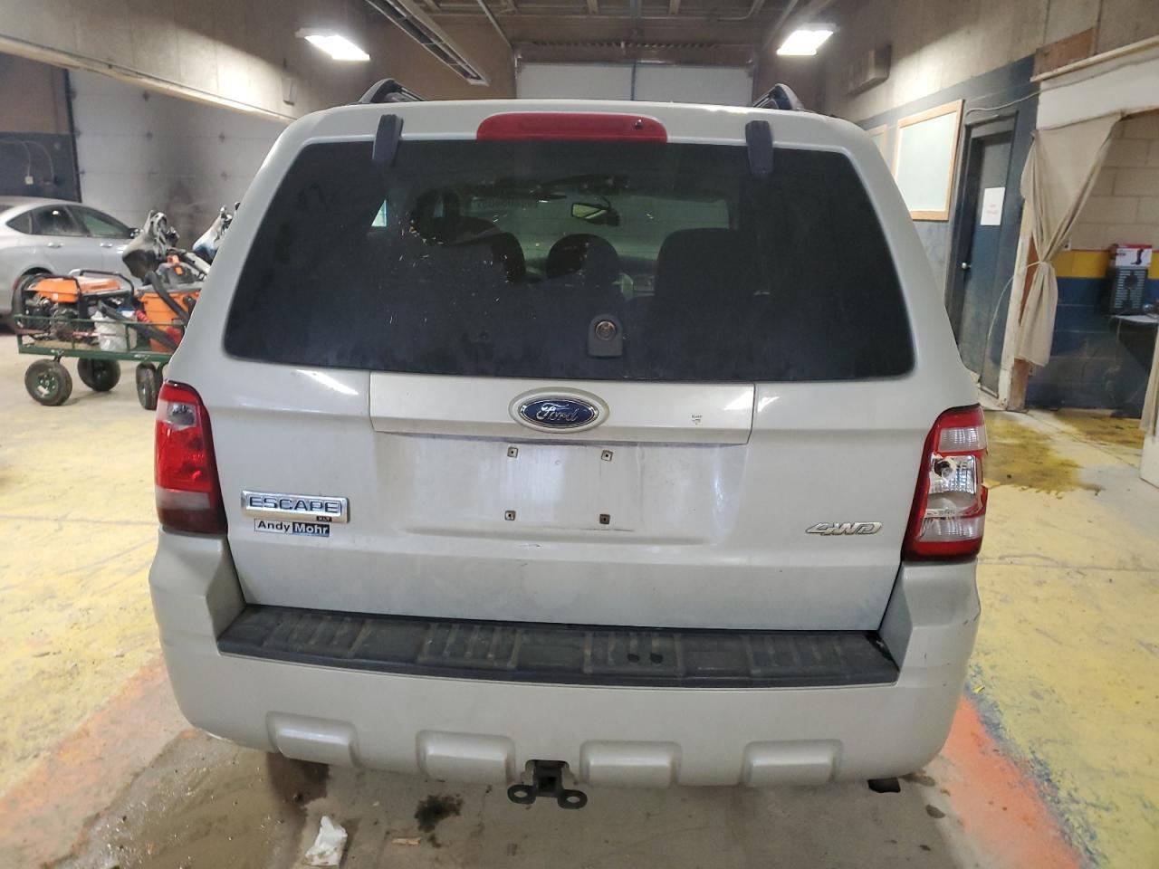2009 FORD ESCAPE