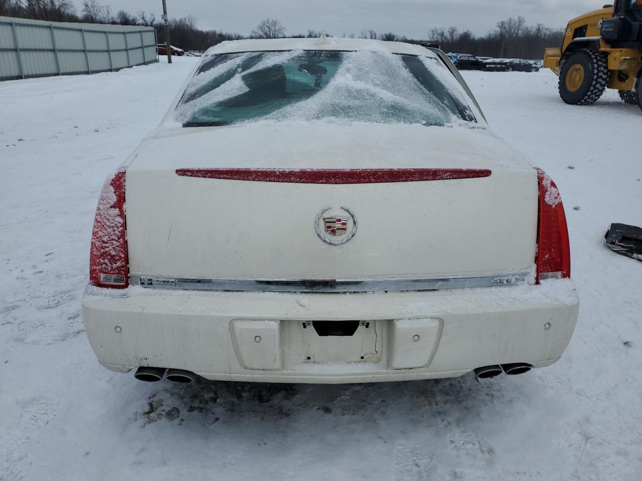 2010 CADILLAC DTS