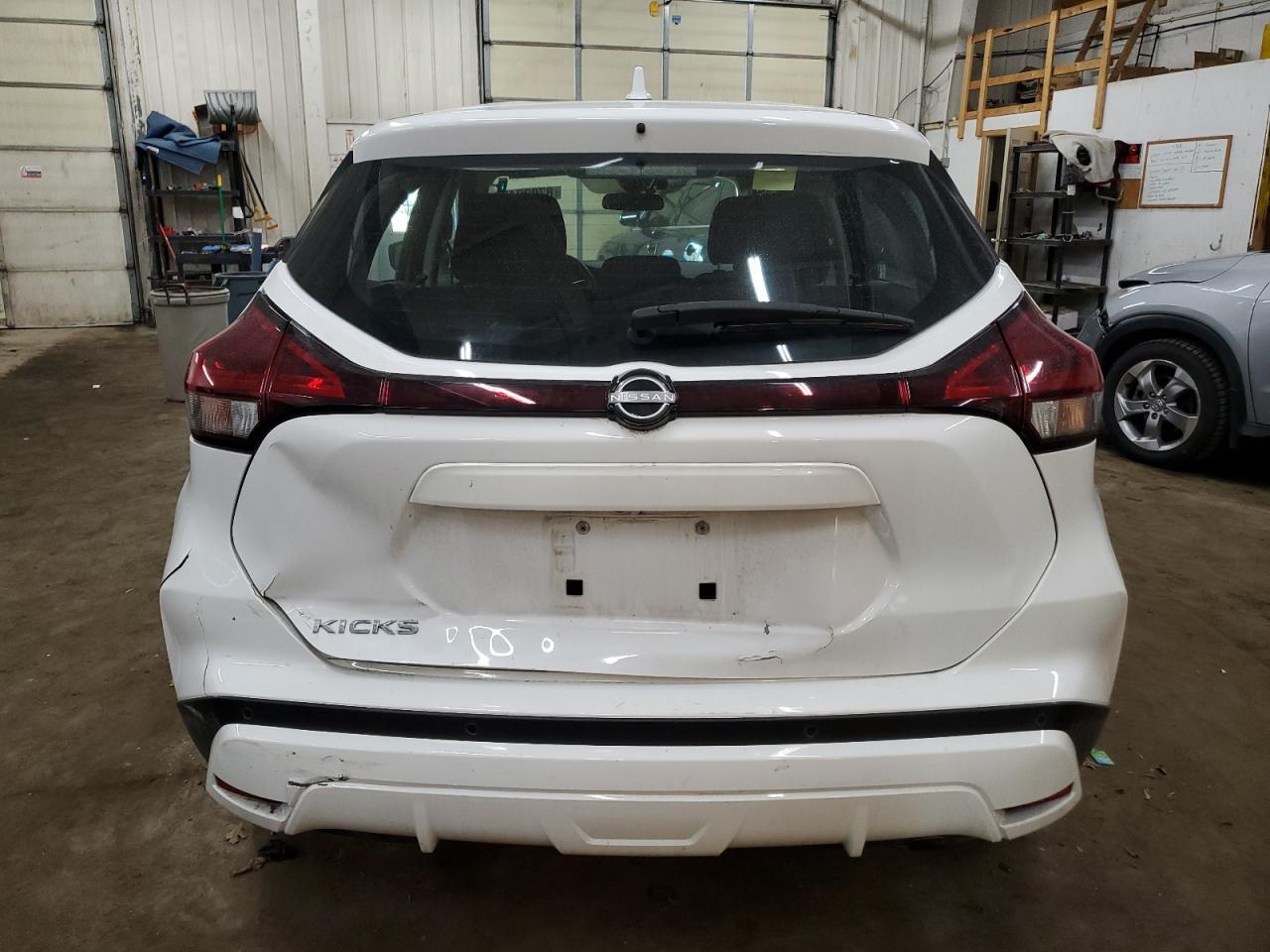 2022 NISSAN KICKS