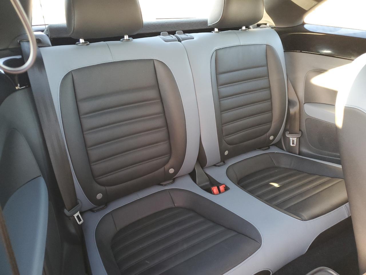 2014 VOLKSWAGEN Beetle