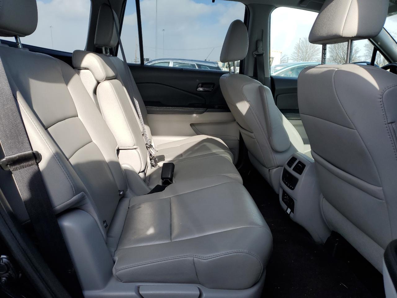 2016 HONDA PILOT