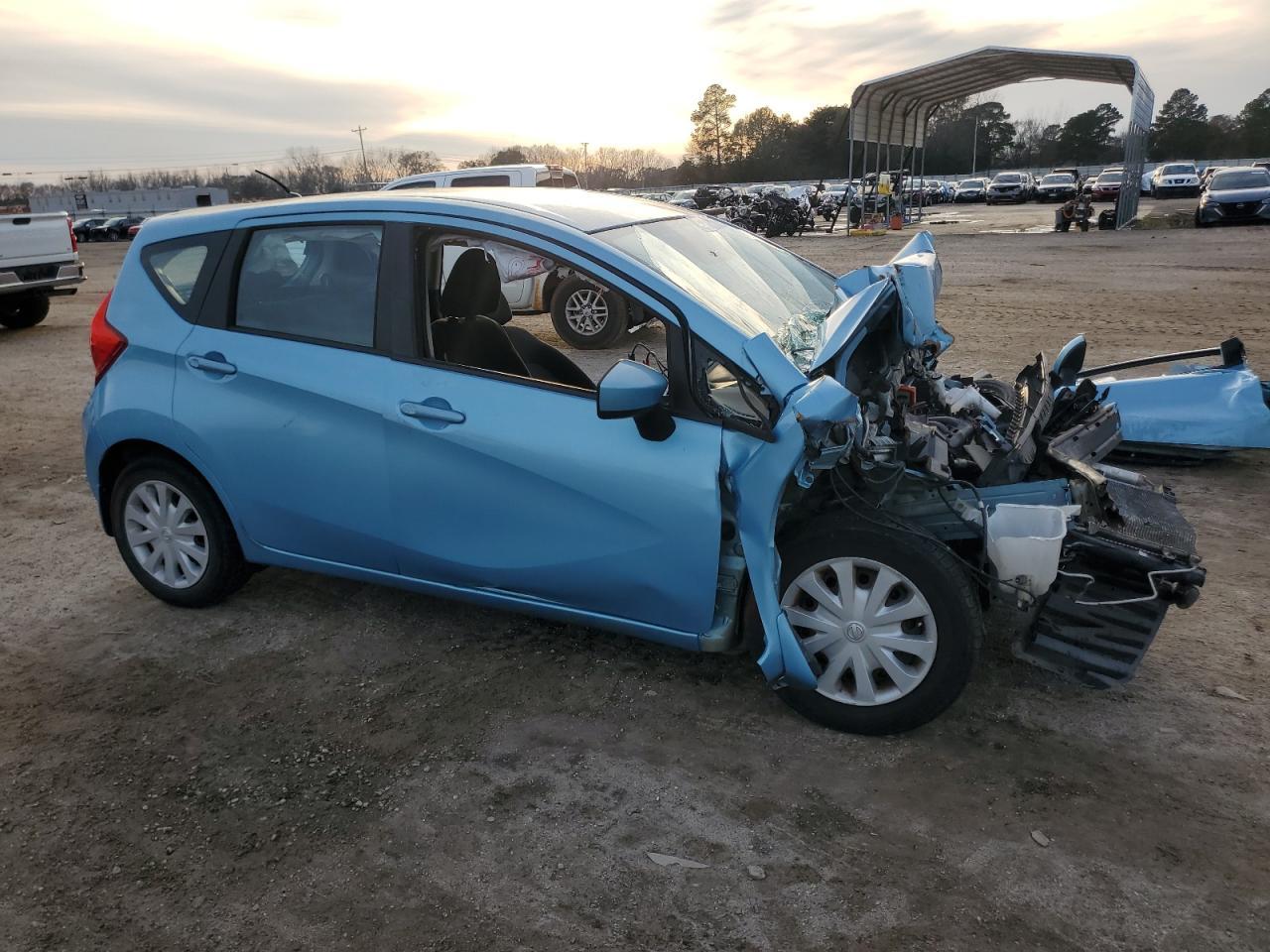 2015 NISSAN VERSA