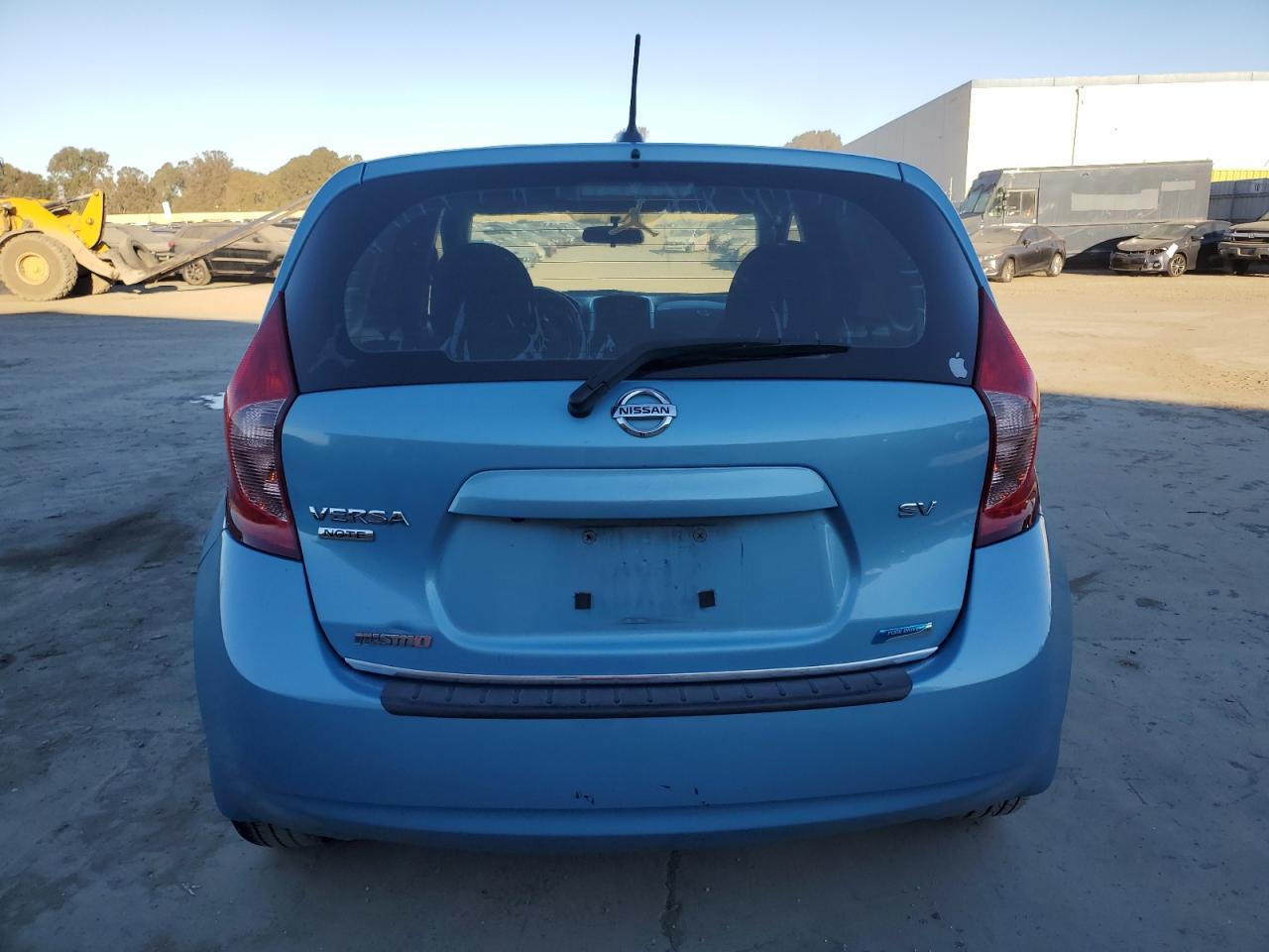 2015 NISSAN VERSA