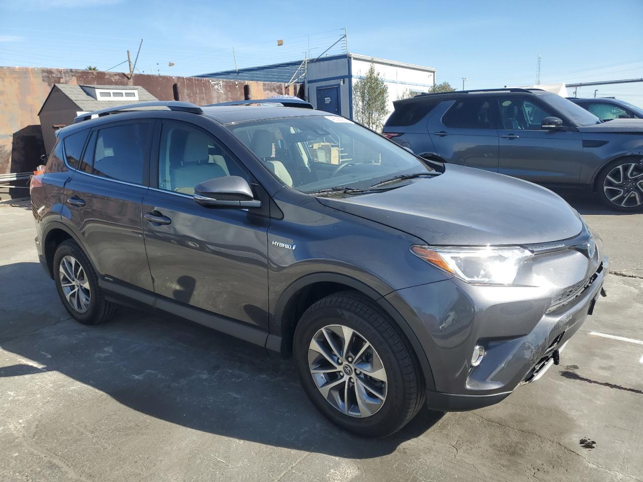 2017 TOYOTA RAV4