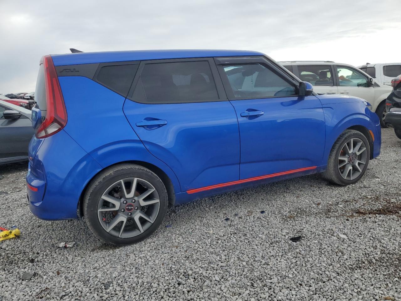 2022 KIA SOUL
