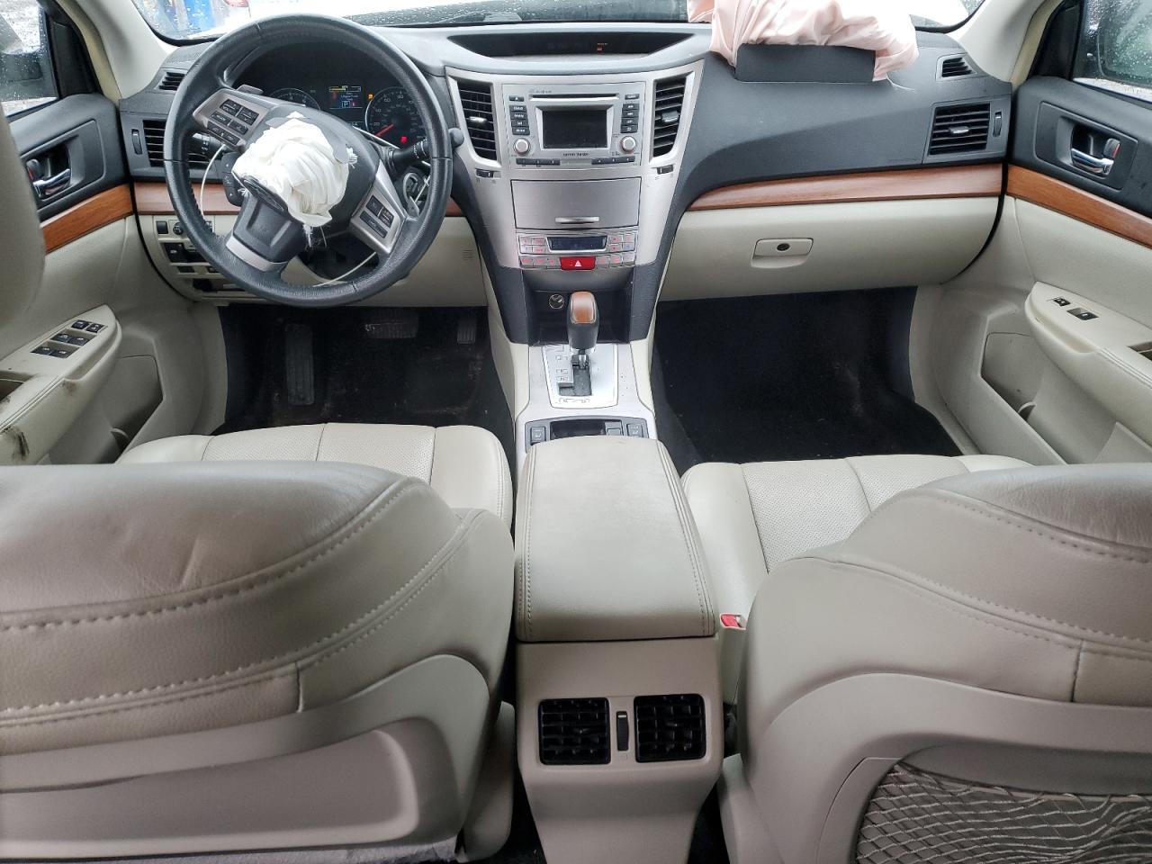 2013 SUBARU Outback