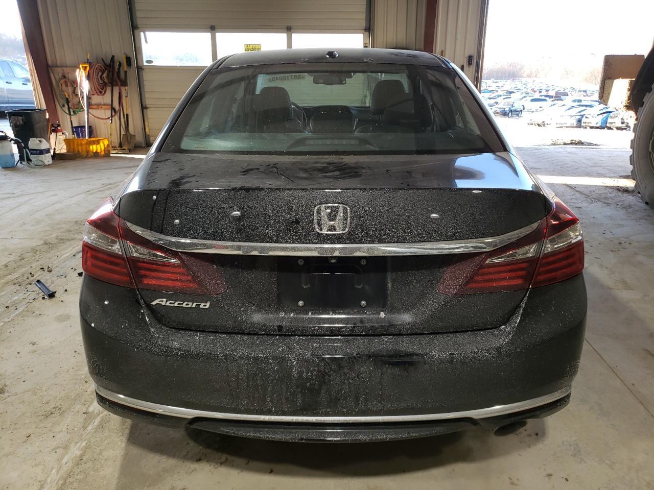 2017 HONDA ACCORD