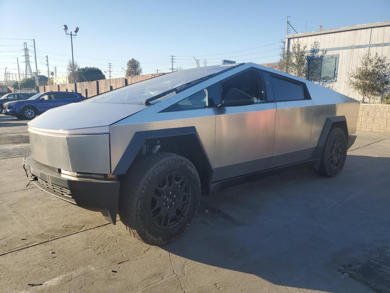 2024 TESLA Cybertruck